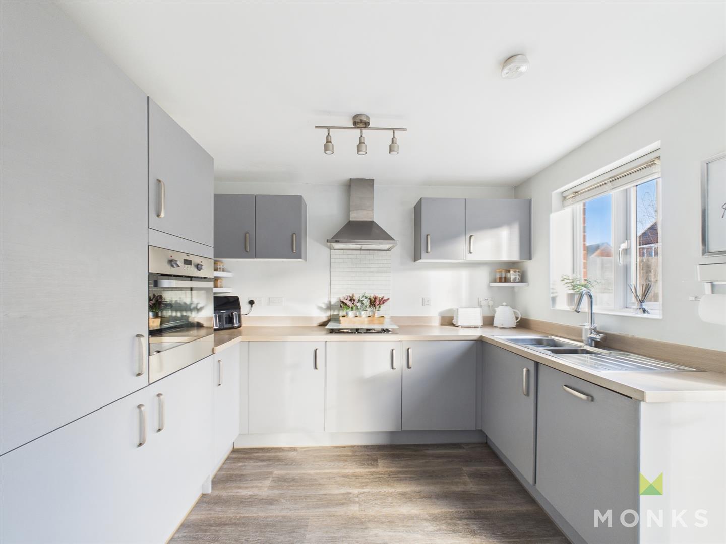 47 Hendrick Crescent, Shrewsbury, SY2 6JF For Sale